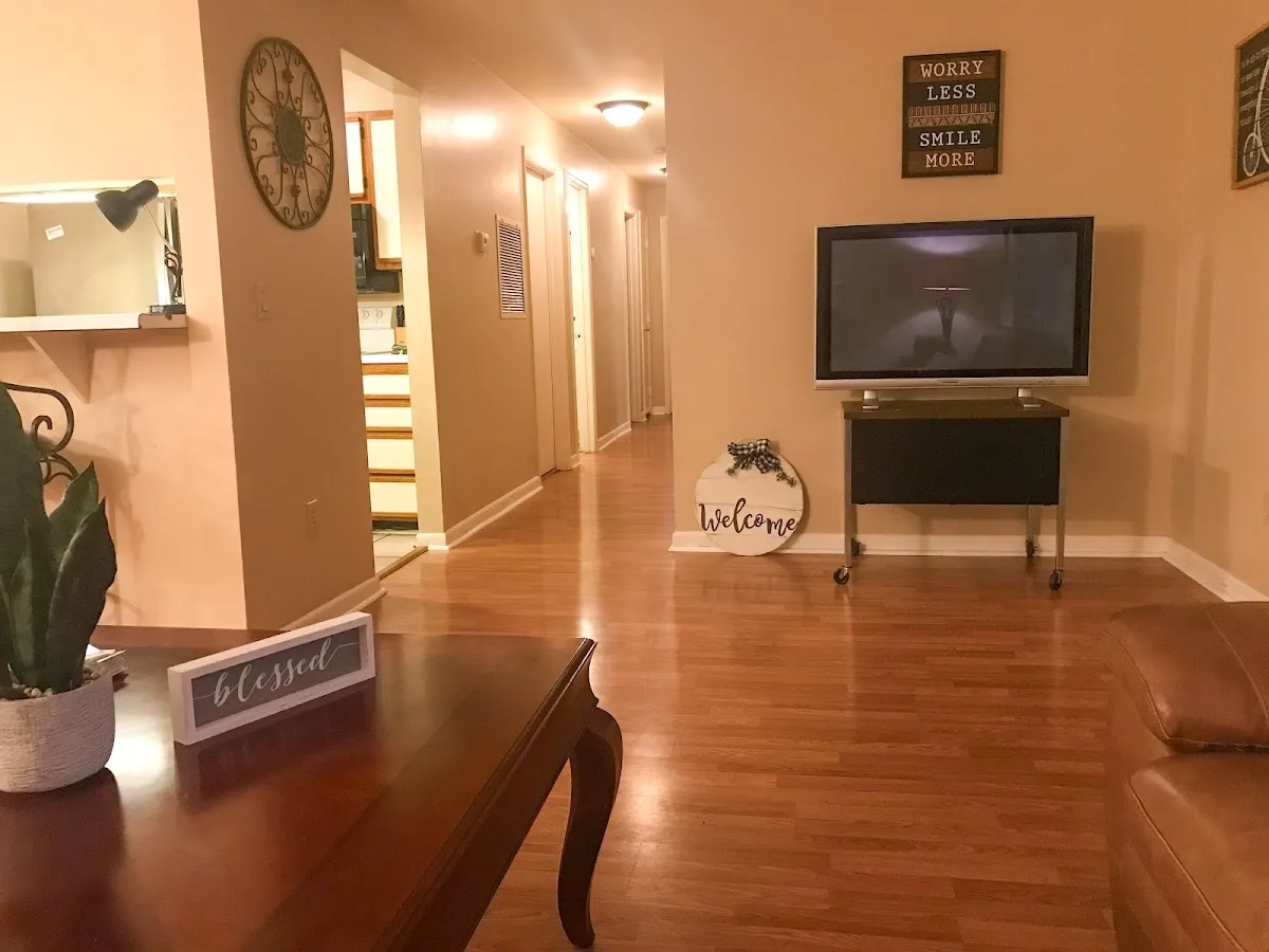 Sunrise Sober Living - Photo 5